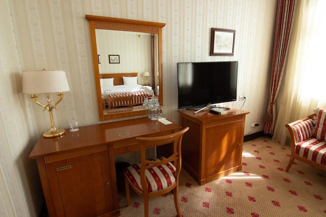Grand Tien Shan Hotel Almati 4*,